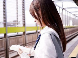 【JK】物陰に連れ込まれ辱めを受ける！制服をはだけ乱暴に下半身をいじられ肉棒を口にねじ込まれ…強制挿入まで秒読みｗの画像