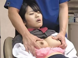 ★昏睡レイプ★病院でロリ巨乳JKに起きた悲劇！麻酔と騙され睡眠薬で失神…鬼畜な乳揉み凌辱＆種付けプレス！《乳首舐め》の画像