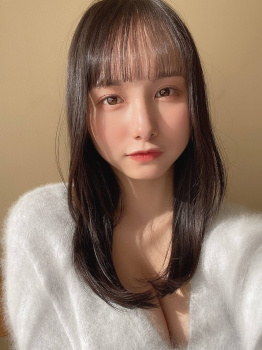 【画像】こんなカワイイ子たちが谷間見せつける私服着てたら見てまうよな！？の画像