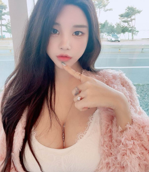 【画像】韓国女さん、美人！巨乳！エロい！でシコらざるを得ないの画像