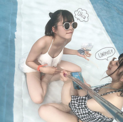 【画像】こんなエチ女子高生達の水着姿に勃起したらロリコンですか？ｗｗの画像