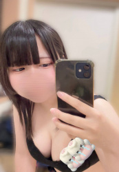 【裏垢女子24】ロリ巨乳女子が承認欲求満たすためにエロ自撮り上げ⇗ｗｗの画像