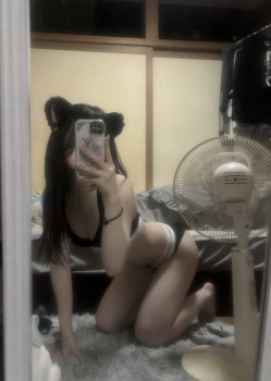 【画像】女の子の下着姿って何でこんなエロかわいいんやの画像