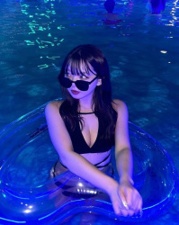 【画像】巨乳×水着でシコシコおかずを提供してくれる女さんたちの画像