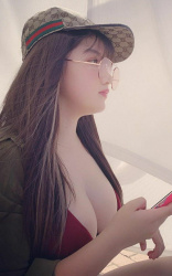 【画像】ネットに自分の水着姿を晒して恥ずかしくないのかな？(ｼｺｼｺ･･･)の画像