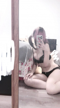 【画像】女の子の下着姿ってなんでこんなチンピクさせるんやろの画像