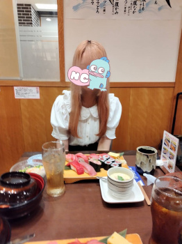 【画像】飯食ったり買い物デートだけで金貰う令和のロリロリなパパ活女子たちｗｗの画像