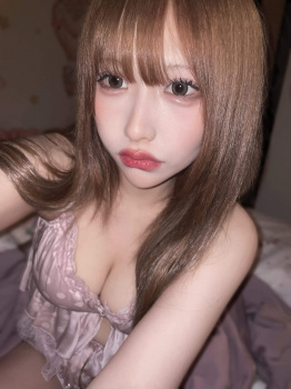 【画像】彼女の家にお泊りでこんな格好だったら我慢できるけ！？ｗｗの画像