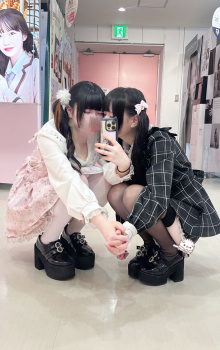 【画像】トー横にいるニコイチ地雷女子ちゃんとパコパコ決めたいね～の画像