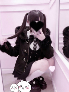 【画像】地雷系女子ってカワイイしなんでこんなスタイル良いんやの画像