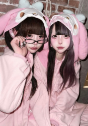 【画像】ニコイチ地雷系な女の子が可愛すぎてﾍﾟｲﾍﾟｲ送りたいの画像