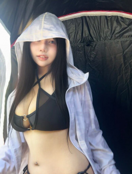 【画像】どうやったらこういうデカ乳美女と水着デート出来るかな？の画像