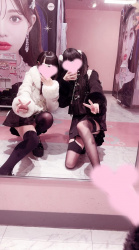 【画像】大好きなニコイチと写真撮る地雷系女子がカワヨの画像