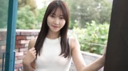 依本しおり 引き締まったカラダの美巨乳美女のヌードイメージ 前半の画像