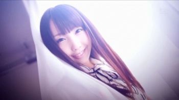 宇佐美まい 18歳の白くて美しいボディに未処理のアンダーヘアがやらしくてすんごく良い！！ 前半の画像