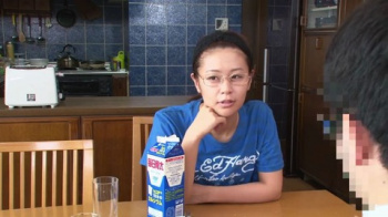 必死の努力で魅惑の変身を遂げた奥様が「おばさん」と言った相手をフェロモン全開で襲っちゃう！ その1の画像