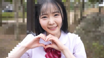 美ノ嶋めぐり 従順なJKメイドが笑顔で飲尿！ 前半の画像