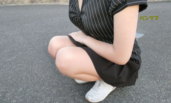 19歳　ガールズバーで働くキャストのパンストをゲット2回目の画像