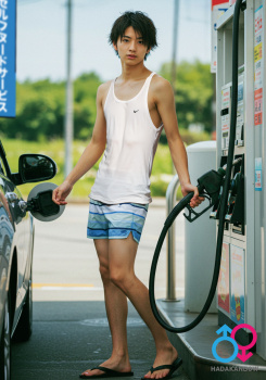 セルフヌードサービス「ガソリンスタンド」の画像