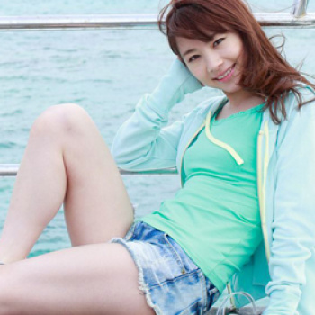 【画像】石田亜佑美（モーニング娘。）の引き締まった太ももを堪能するグラビア22枚!!の画像