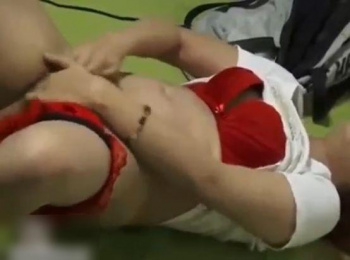 【盗撮】独身お姉さんの部屋を覗き！子供が見たら泣き出してしまいそうな激しい指付きで自慰行為中！の画像