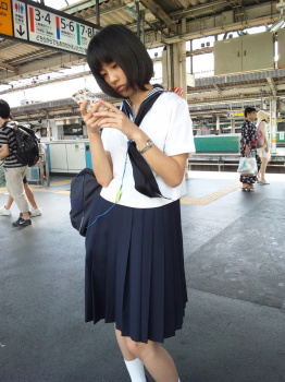 街撮りセーラー服JK！の画像