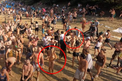 【ozora festival2022】全裸の男女多数出現ｗｗｗｗｗ放水車から水を撒く様子を車の上から撮影した動画の画像