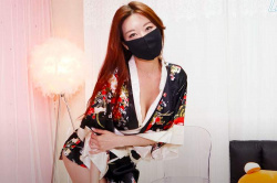 4K高画質でノーパンノーブラ生着替え動画を公開する韓国の美人セクシー系ユーチューバー【레이디벨라 Lady Vella】の画像