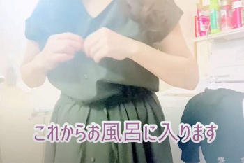 50代熟女ユーチューバーが帰宅からお風呂までのルーティーンを紹介する動画【ラムネ日和】の画像