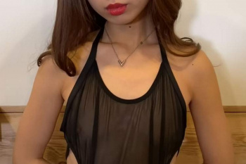 乳首見えてるじゃんアゼルバイジャン!ケラモフ選手もびっくりしそうなレベルで乳首透けてるYoutuber【北の小悪魔CARIN】の画像