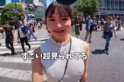 【ノーブラ散歩】乳首がビンビンに浮いた状態で渋谷スクランブル交差点を歩くガチ系Youtuber【月妃さら-Sara Tsukihi】の画像