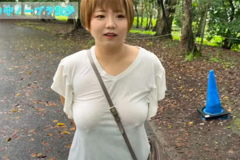 ムッチムチ体型にKカップど爆乳のエロ系Youtuberさんがノーブラ散歩【うまる🐠💓の気まぐれムチK日誌】の画像