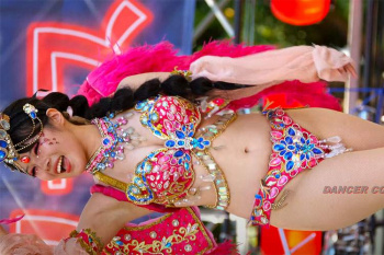 【4K高画質】ウニアン看板ダンサーの１人、ピンク姫の2024年まとめ動画の画像