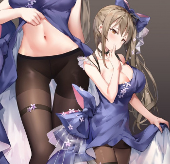 【二次】黒パンストや黒タイツのセンターシームが見えてる女の子の画像の画像