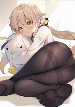 【JK】セーラー服のスカートを脱いだ女子校生の黒タイツ越しパンツ画像の画像