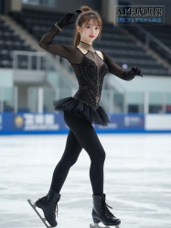【スケート】白いリンクに美しく映える黒タイツや黒パンストを履いたアイススケート女子の三次風画像【AI画像】の画像