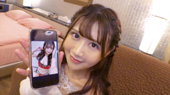 小鳥遊ももえ | 萌え系美女がコスプレ生着替えして電マでお漏らし潮吹きの画像