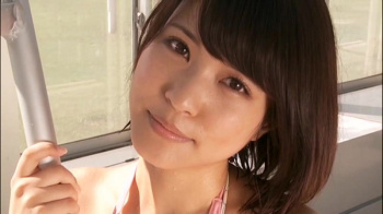 岸明日香 Kissingの画像