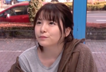 新大久保で出会ったアイドル級のちっぱい女子がマジックミラー号で種付けの餌食に！の画像