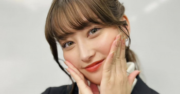 ハーフ女子アナ 浦野芽良さんのしっかり透けてしまう大きめパン線お尻の画像