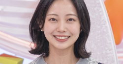 めざましテレビ 高崎春さんのしっかり食い込むパン線お尻の画像