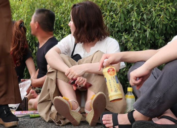 【パンチラ盗撮画像】綺麗なパンチラが不意に見えた時の興奮度は異常！の画像