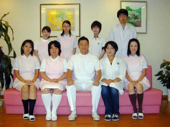 【パンチラ盗撮】看護師や看護学生たちの集合写真パンチラの画像