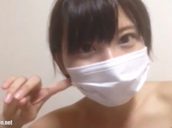 まじ可愛いショートカットの巨乳美少女が手マンオナニーをしちゃう「無修正ライブチャット」の画像