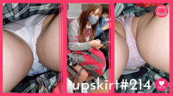 【upskirt#214】生脚がエッチなupskirt203の美少女JKの逆さ撮りの画像