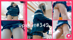 【upskirt#342】スカート丈が短すぎる美少女JKのプリケツと程よく引き締まった太ももがエッチの画像