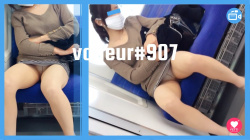 【voyeur#907】電車で居眠り中のタイトミニスカお姉さん対面パンチラ盗撮の画像