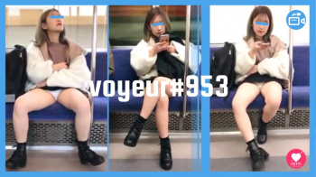 【voyeur#953】激ミニタイトスカートのDくらいの女の子の白Pとむっちり柔らか美脚対面盗撮の画像