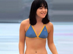 岩崎宏美　乳首ポチってる微乳ビキニ姿を披露していた若い頃の黒歴史お宝画像の画像