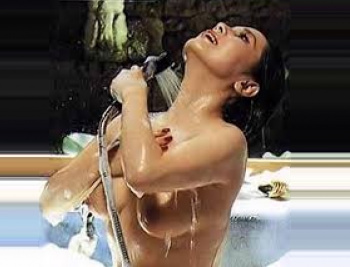 デヴィ夫人　巨乳乳首モロ出しお宝ヌード画像の画像